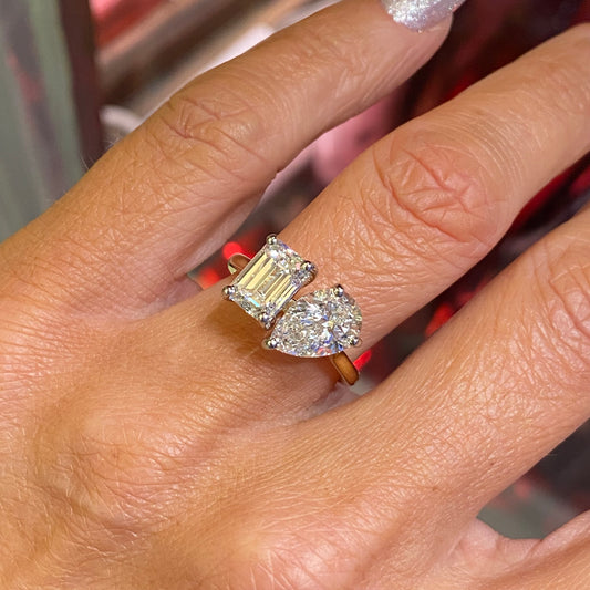 18ct Gold Moi et Toi Engagement Ring | Certificated Lab