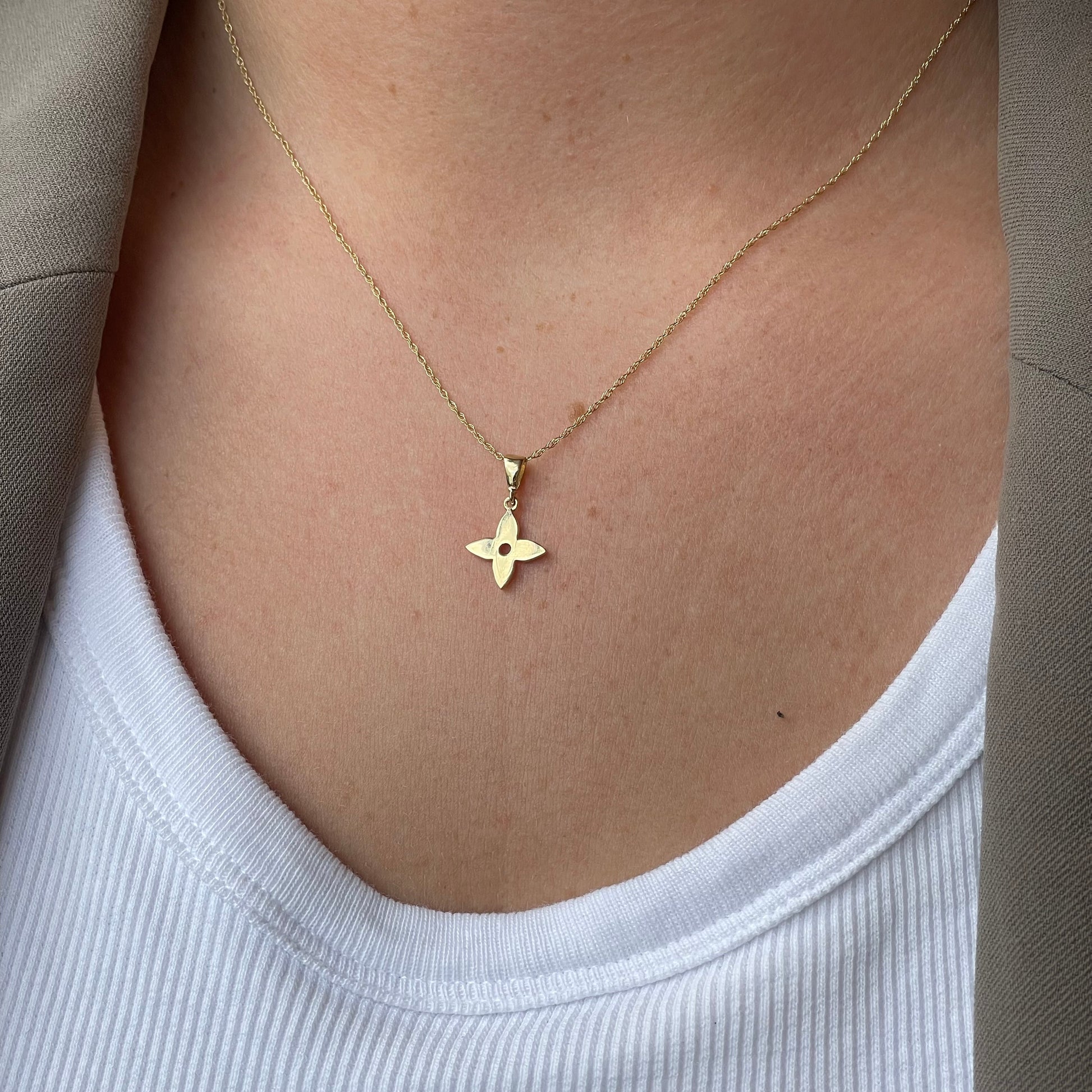 9ct Gold Louis Necklace - John Ross Jewellers