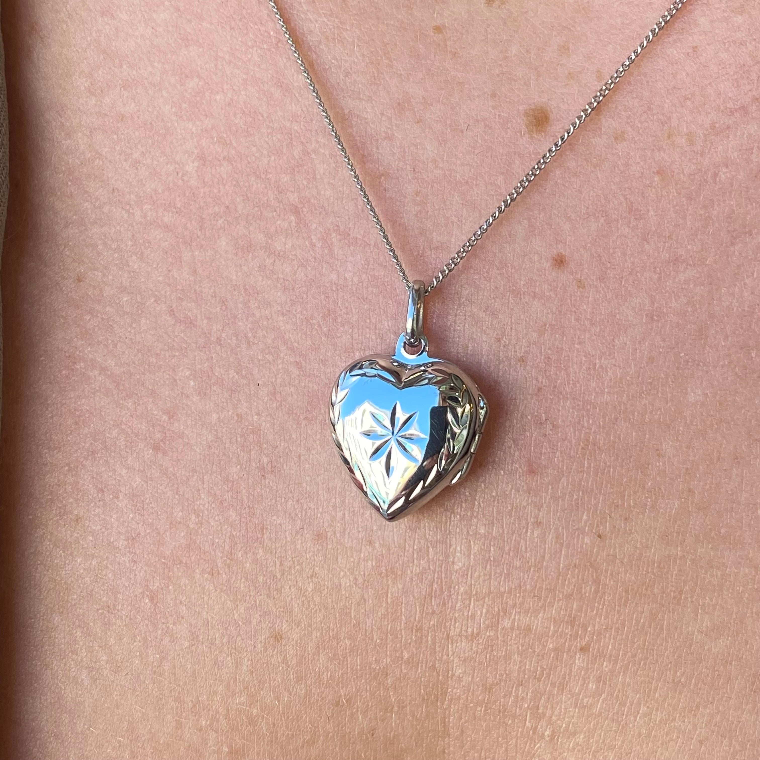 Holy Locket Pattern Silver Heart Locket Necklace | Star Pattern