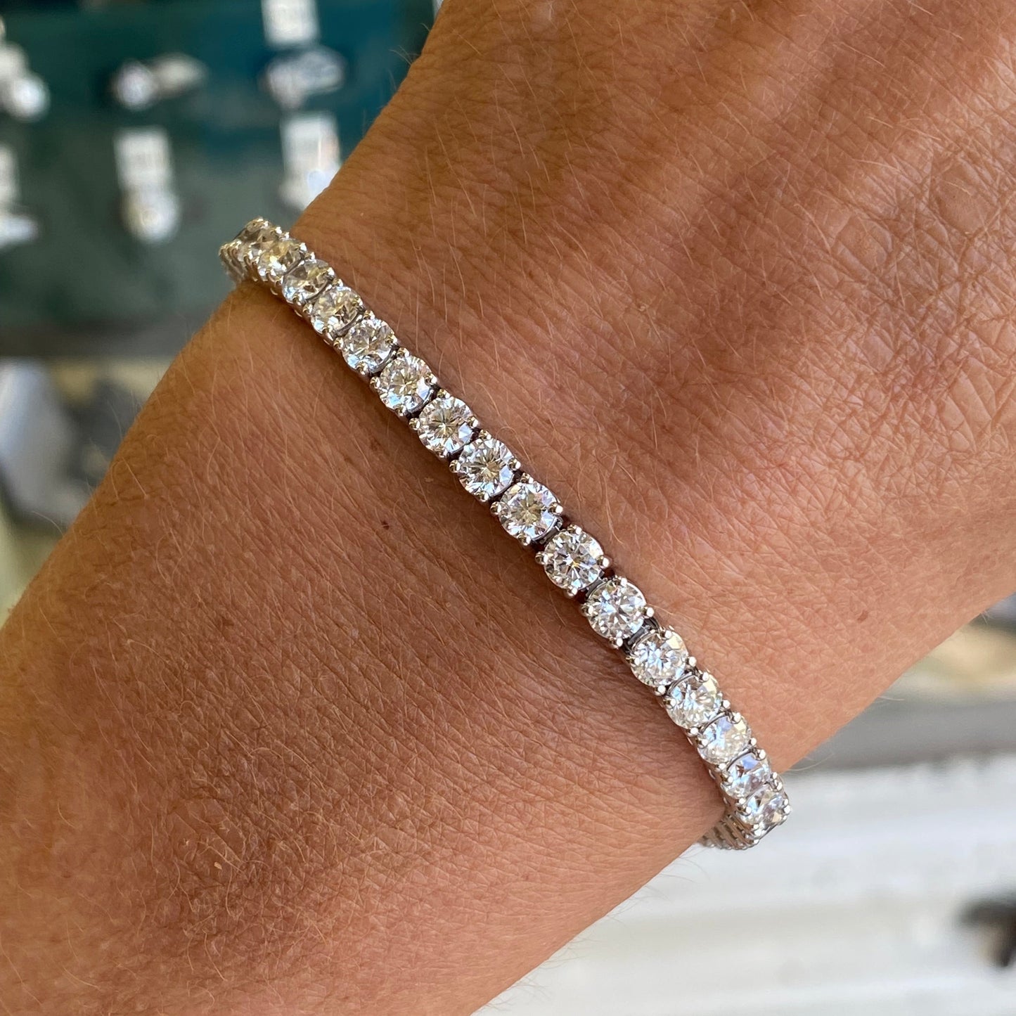 18ct White Gold Line Bracelet | Lab Grown 10.00ct