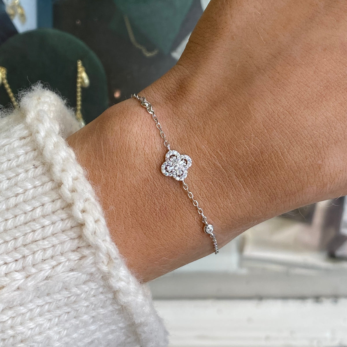 Sunshine CZ Quatrefoil Centrepiece Bracelet | 16.3cm