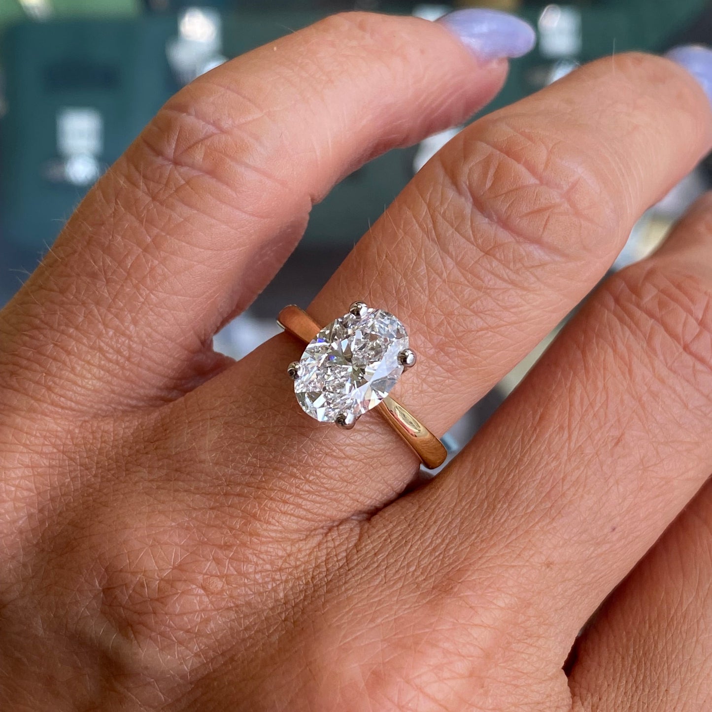 18ct Gold Oval Solitaire Engagement Ring | 2.51ct Certificated Lab