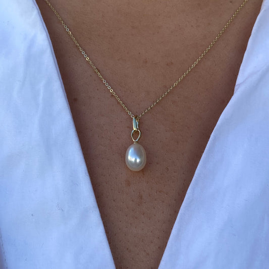 9ct Gold Cultured Freshwater Pearl Necklace