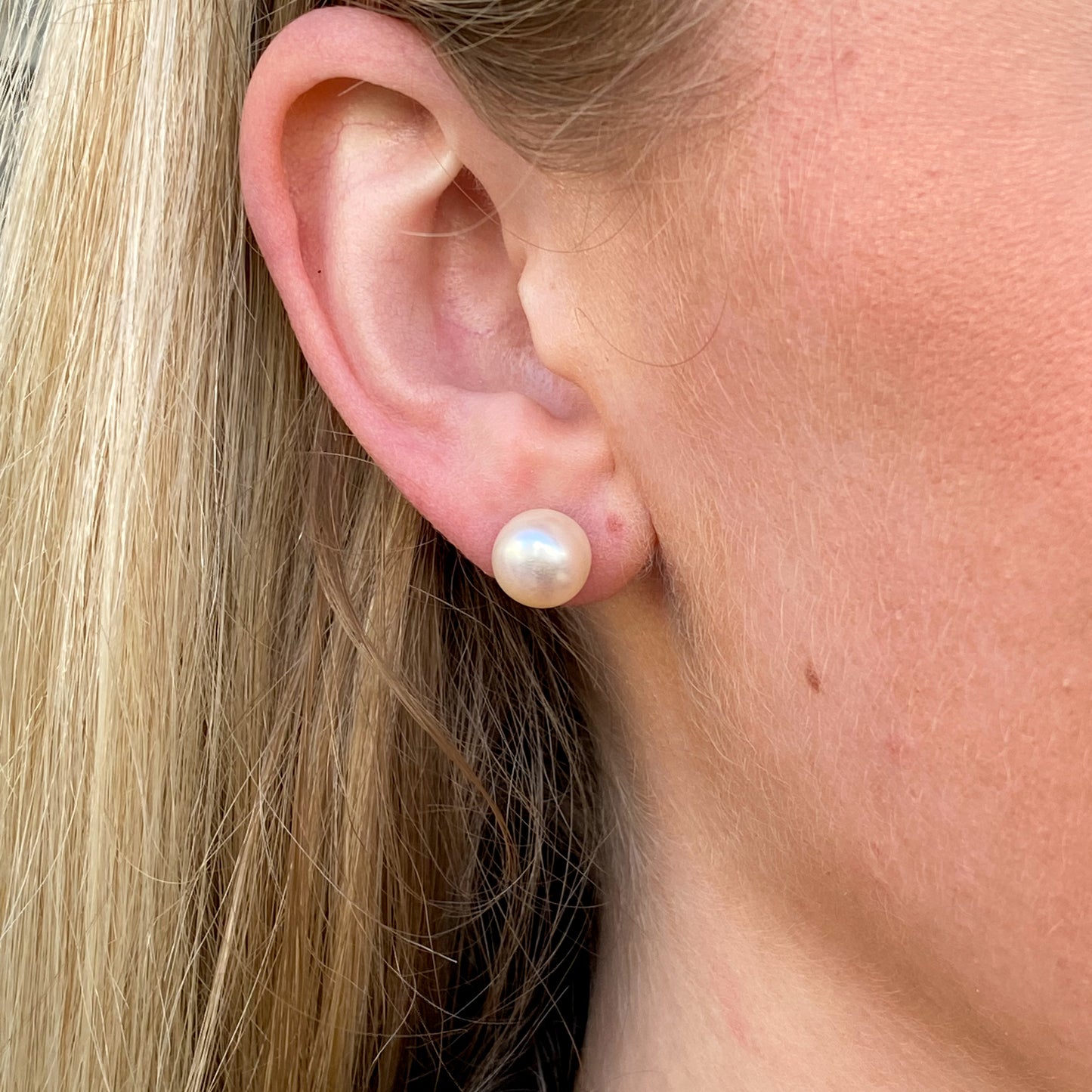 Silver Freshwater Pearl Stud Earrings | 9-10mm - John Ross Jewellers
