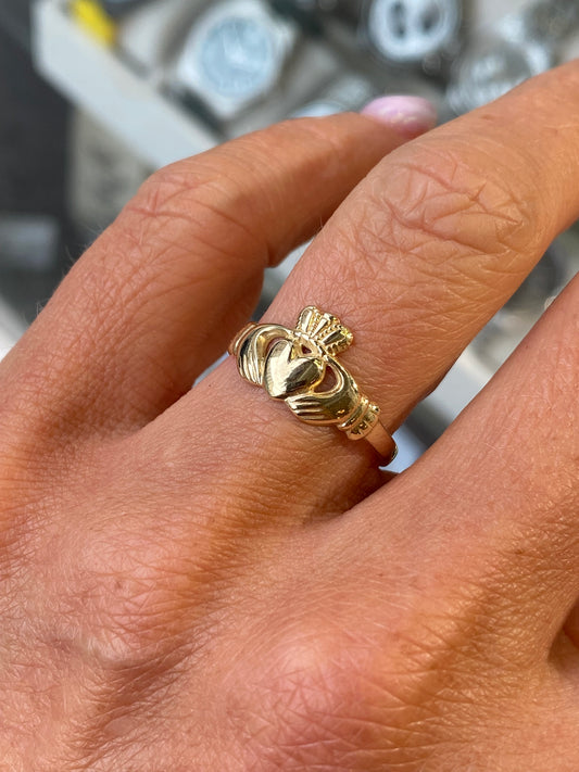 9ct Gold John Ross Claddagh Ring