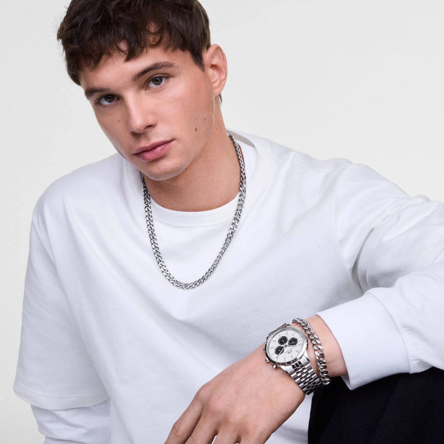 Daniel Wellington Iconic Chronograph Arch 5-Link Off-White Panda Silver | 42mm - John Ross Jewellers