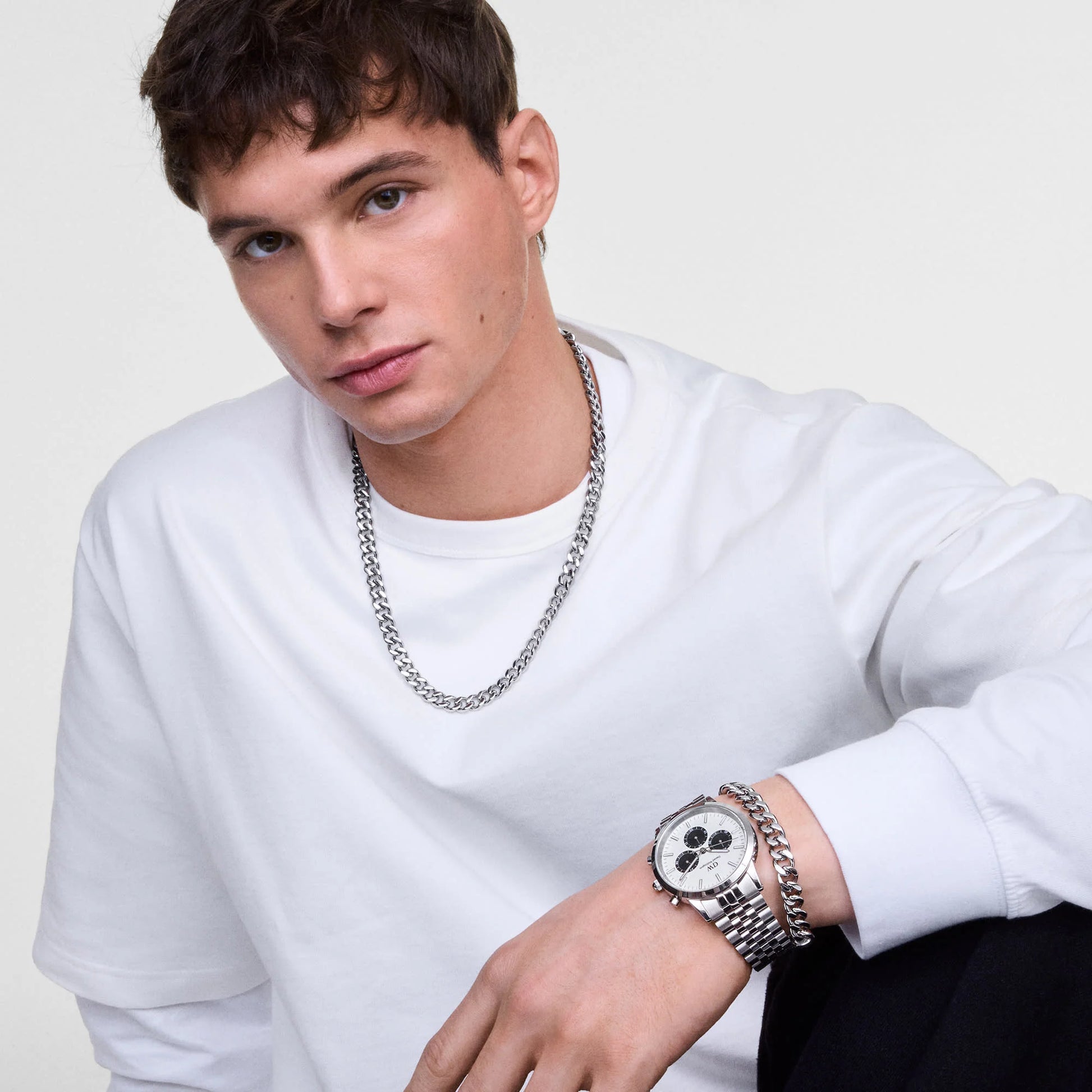 Daniel Wellington Iconic Chronograph Arch 5-Link Off-White Panda Silver | 42mm - John Ross Jewellers