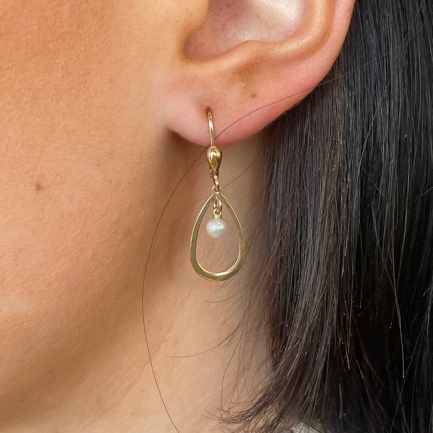 9ct Gold Freshwater Pearl Drop Earrings