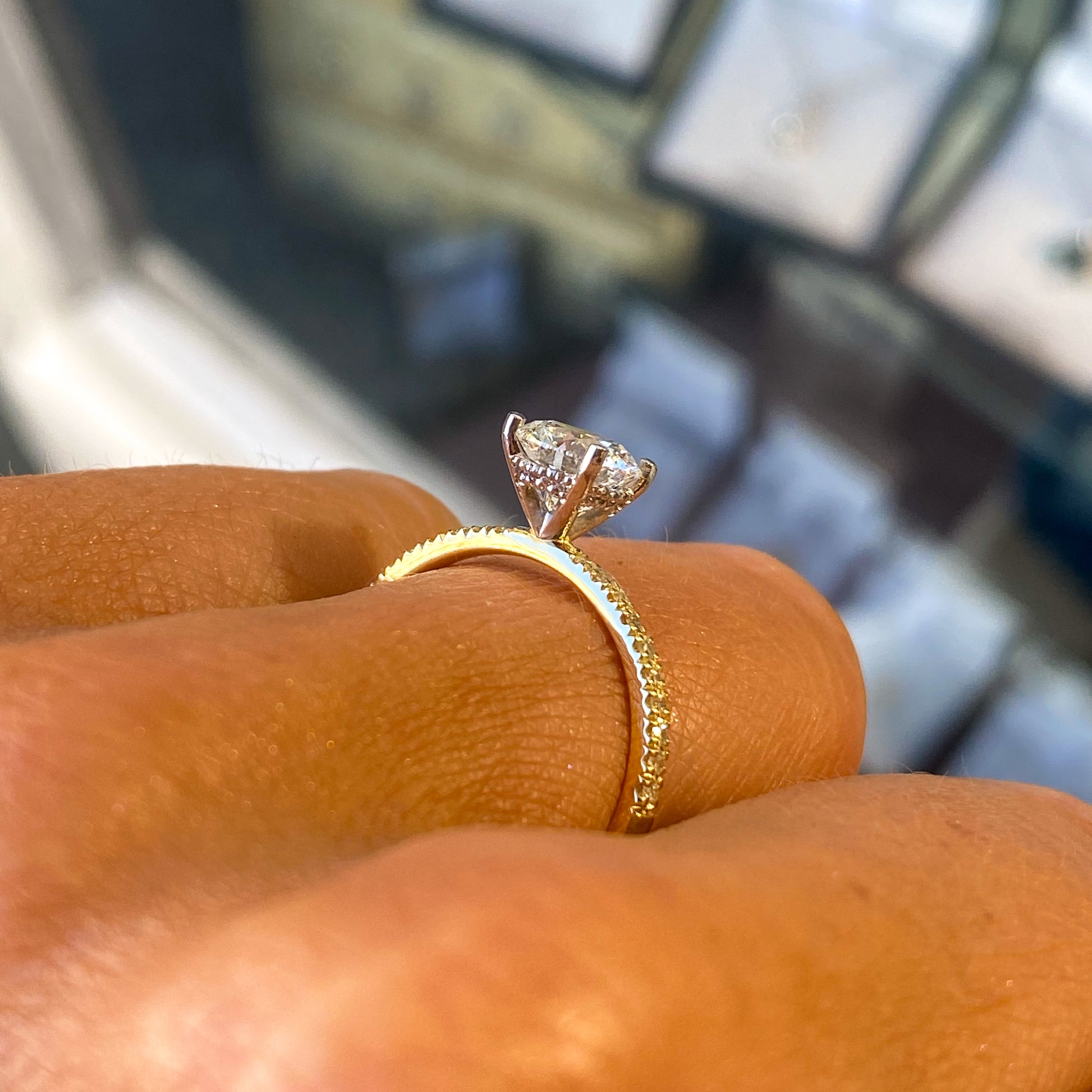 18ct Gold Solitaire Engagement Ring | Certificated Lab 1.01ct - John Ross Jewellers