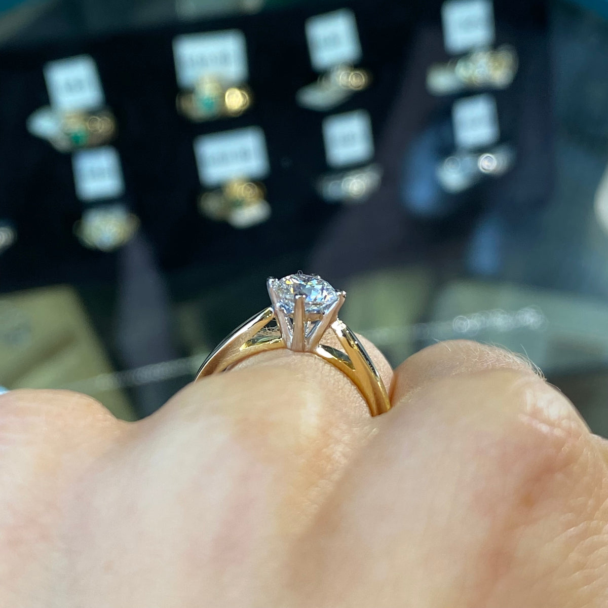 18ct Gold Solitaire Engagement Ring | 0.74ct Lab
