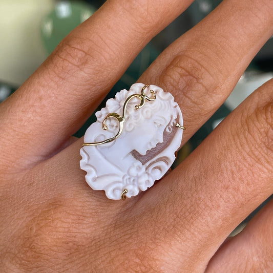 18ct Gold Sardonyx Lady Cameo Ring