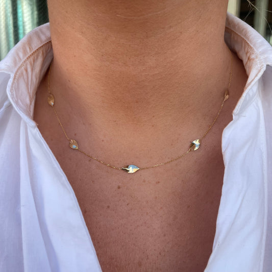 9ct Gold Five Leaves Necklace