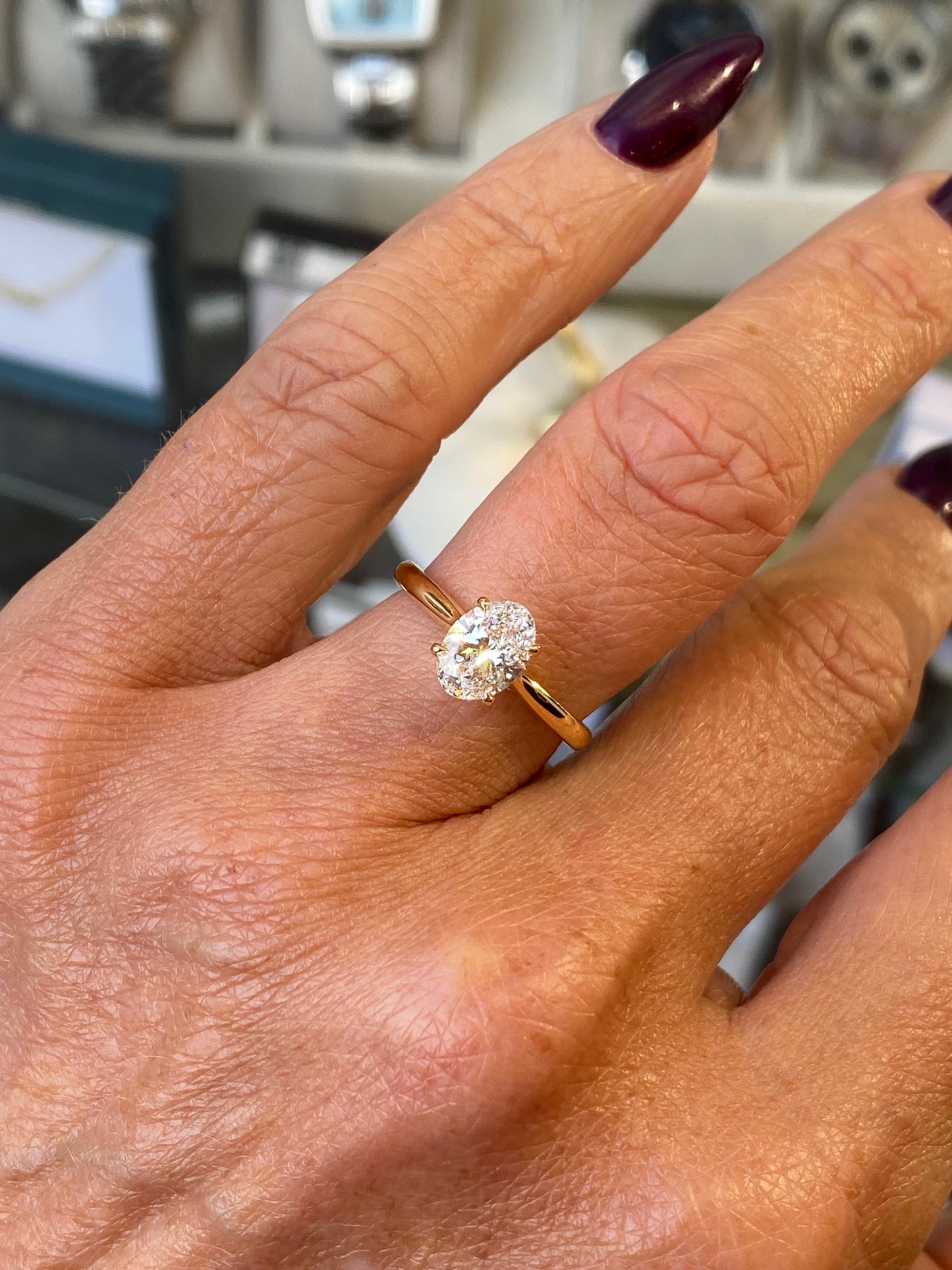 18ct Gold Oval Solitaire Engagement Ring | Certificated Lab 1.00ct - John Ross Jewellers