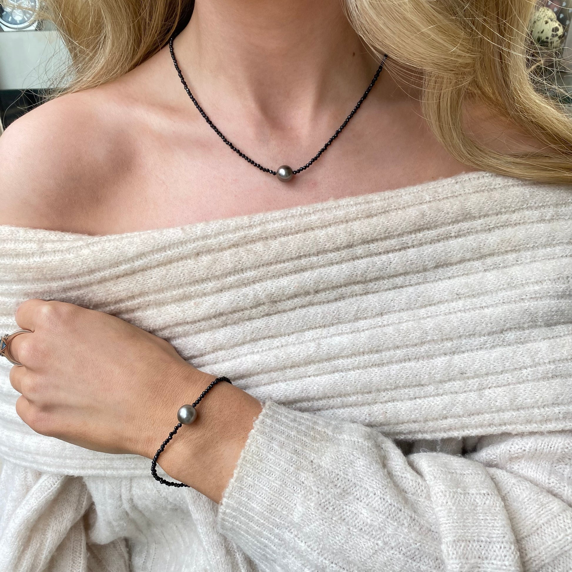 Tahiti Pearl & Spinell Bracelet - John Ross Jewellers