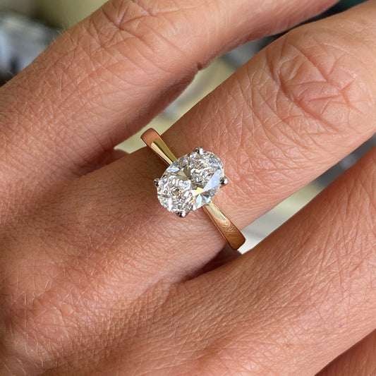 18ct Gold Oval Solitaire Engagement Ring | 1.52ct Certificated