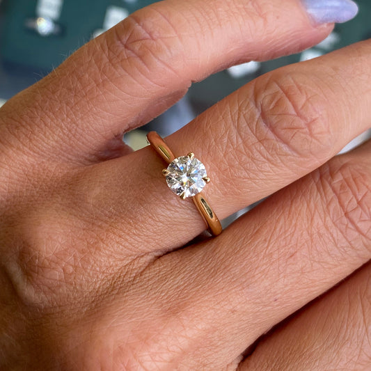 18ct Gold Solitaire Engagement Ring | Certificated Lab 1.03ct