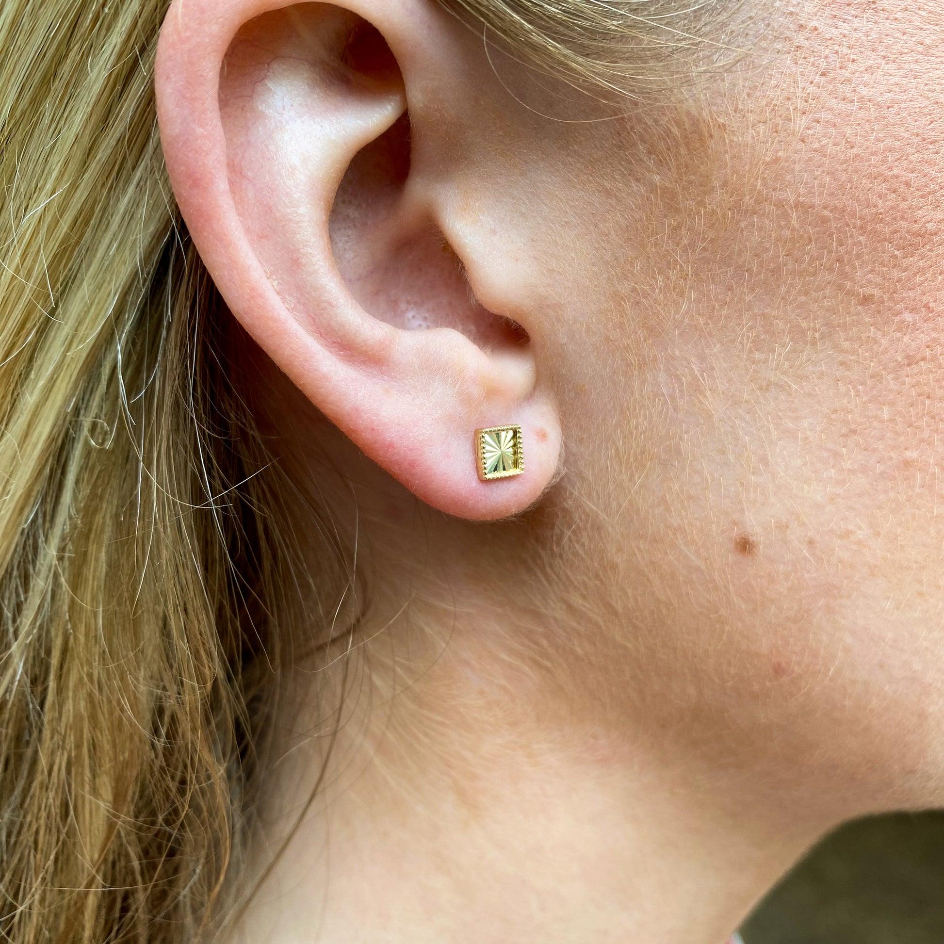 9ct Gold Diamond Cut Beaded Edge Square Stud Earrings | 5.5mm - John Ross Jewellers