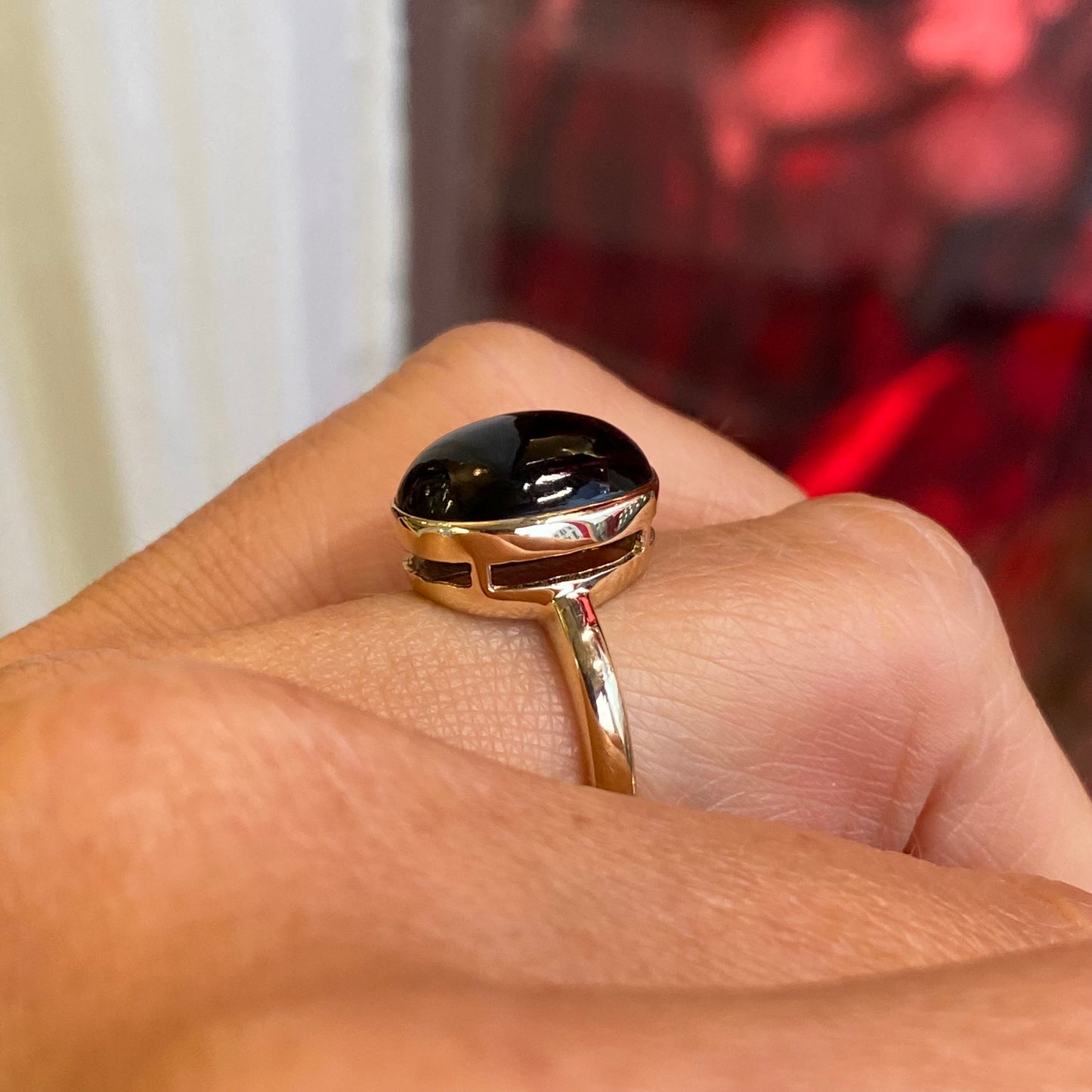 9ct Gold Onyx Oval Ring - John Ross Jewellers