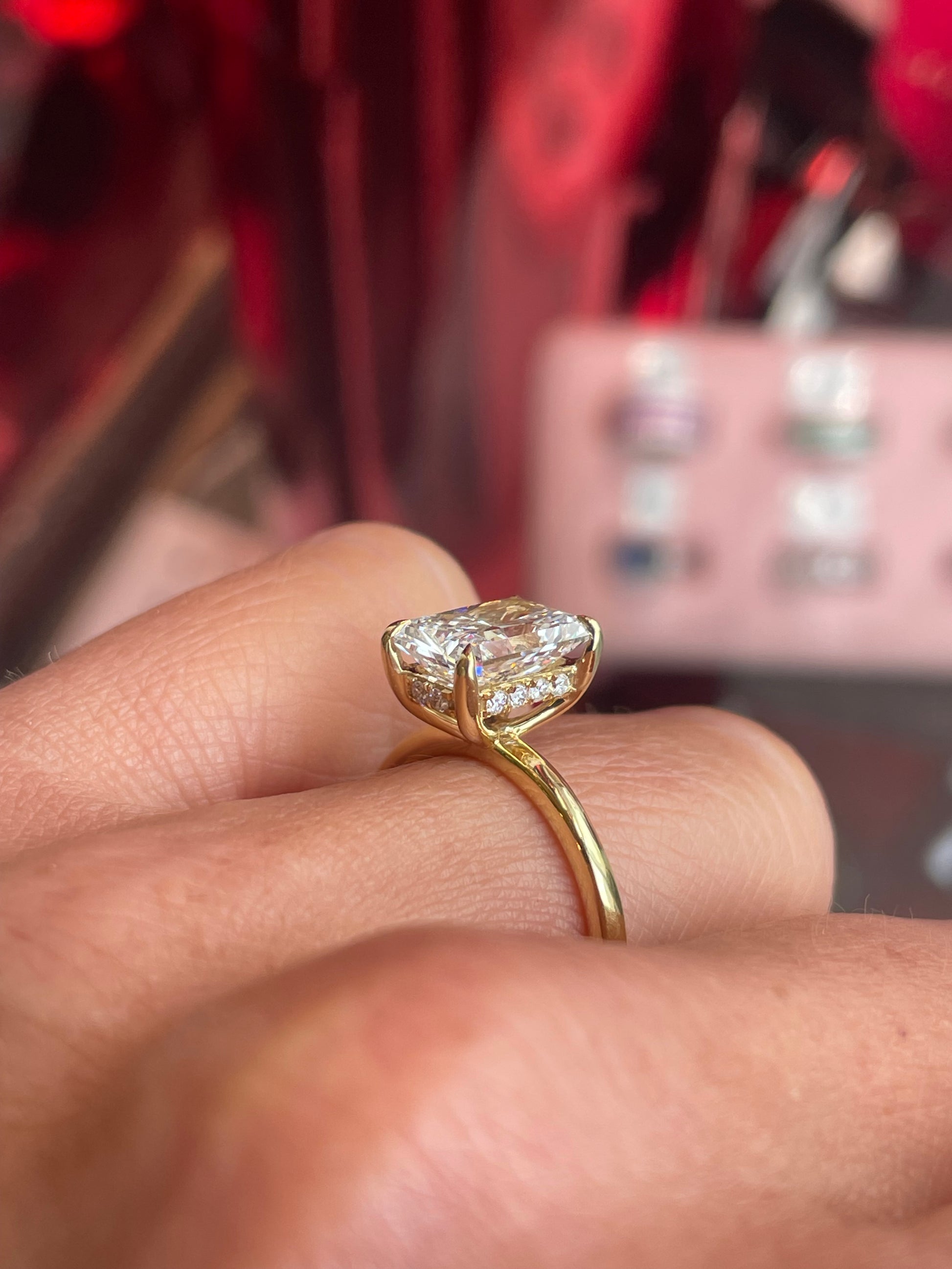 18ct Gold Radiant Solitaire Engagement Ring | 3.01ct Certificated Lab - John Ross Jewellers