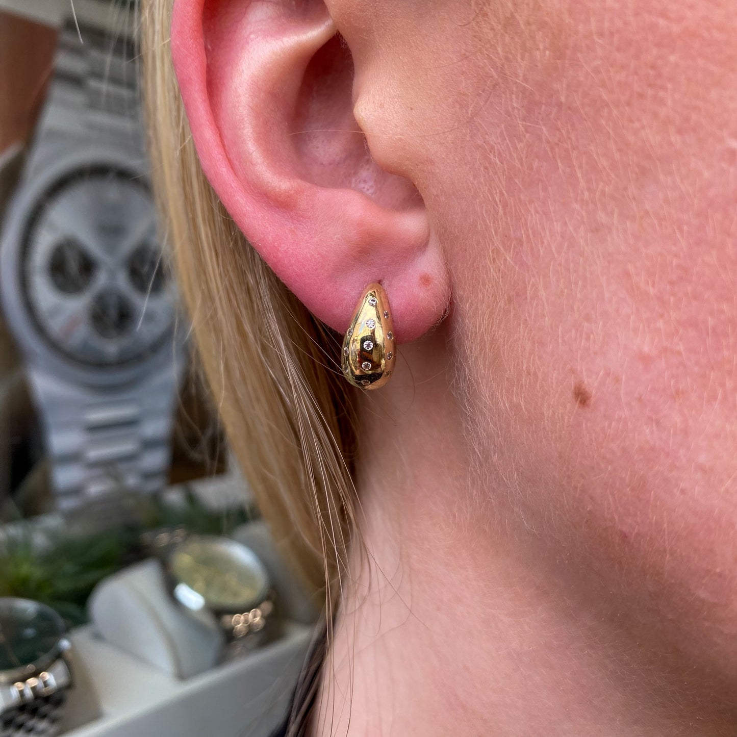 9ct Gold CZ Studded Teardrop Stud Earrings - John Ross Jewellers