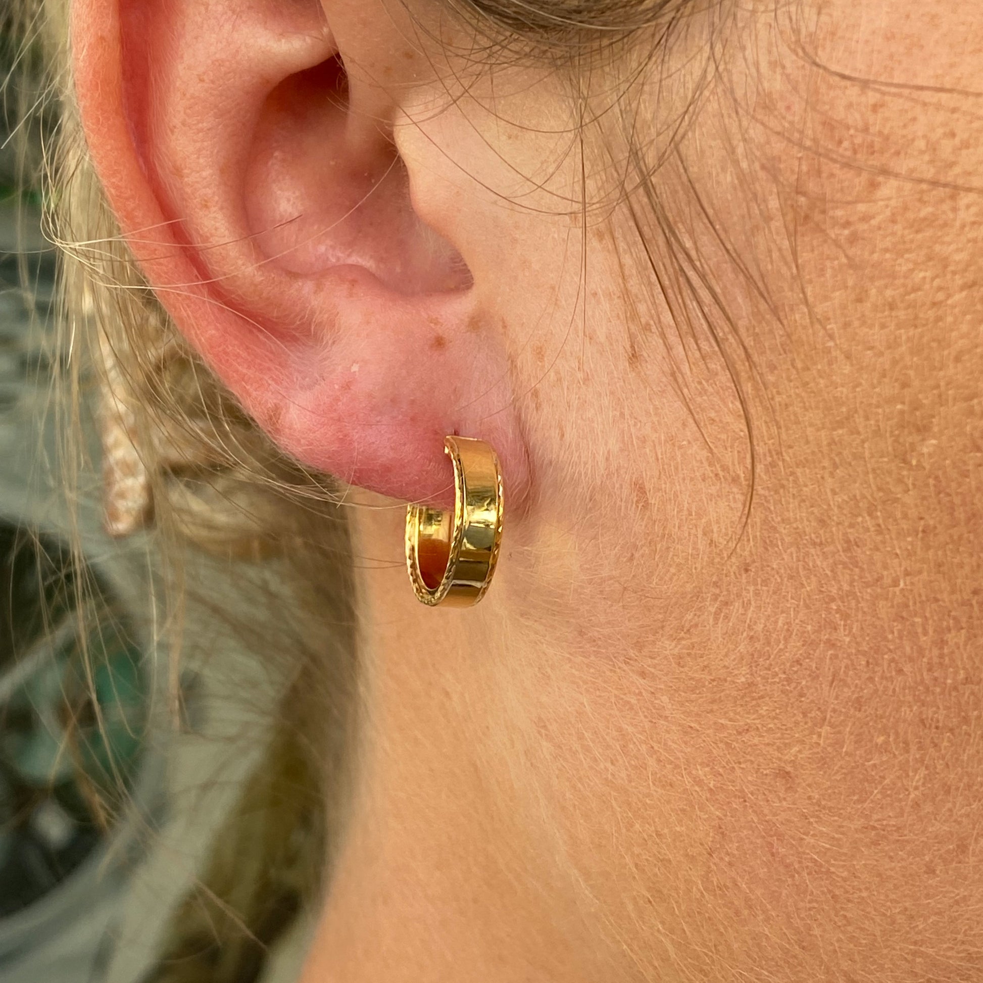 9ct Gold Diamond Cut Edged Hoop Earrings | 13mm - John Ross Jewellers