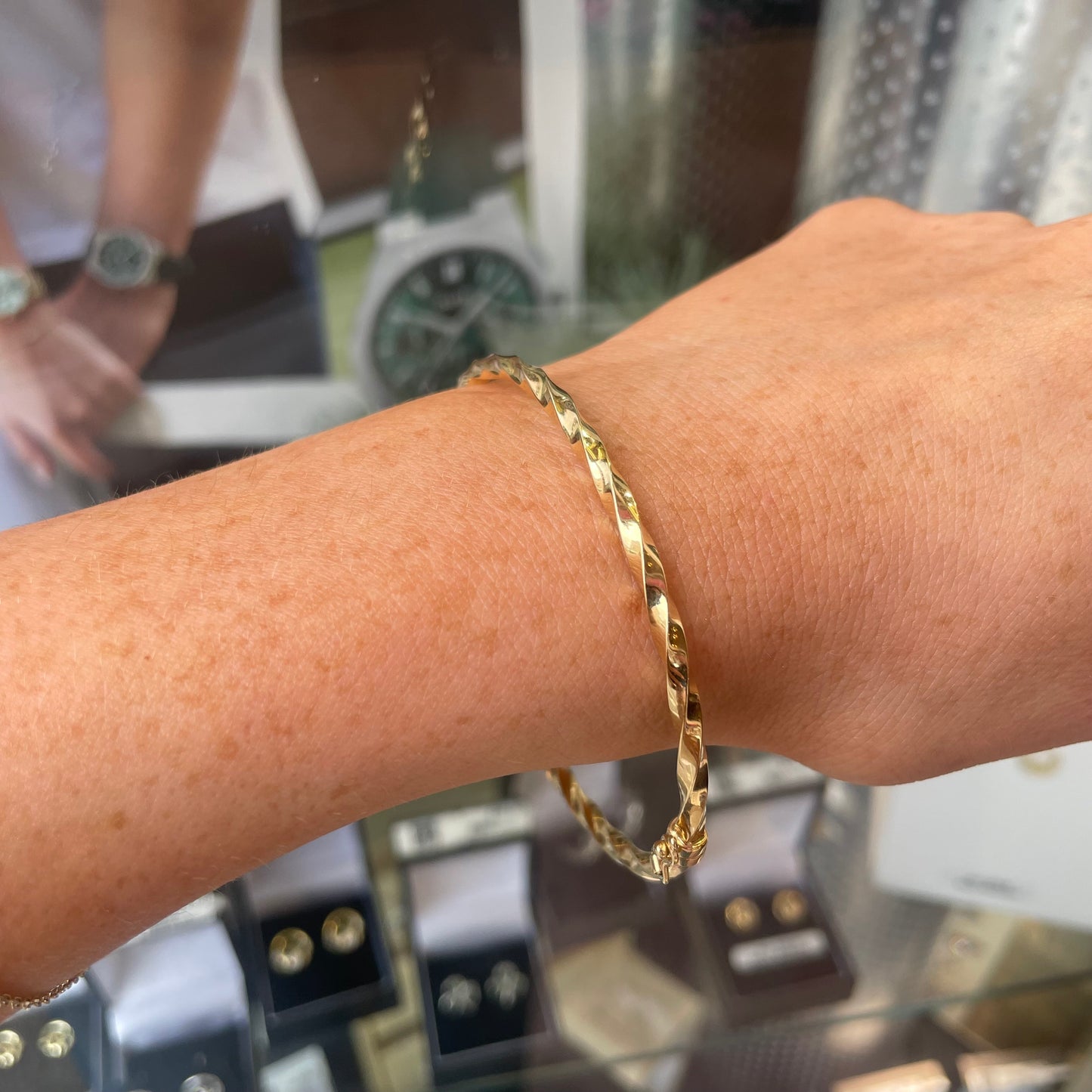 9ct Gold Twist Bangle - John Ross Jewellers