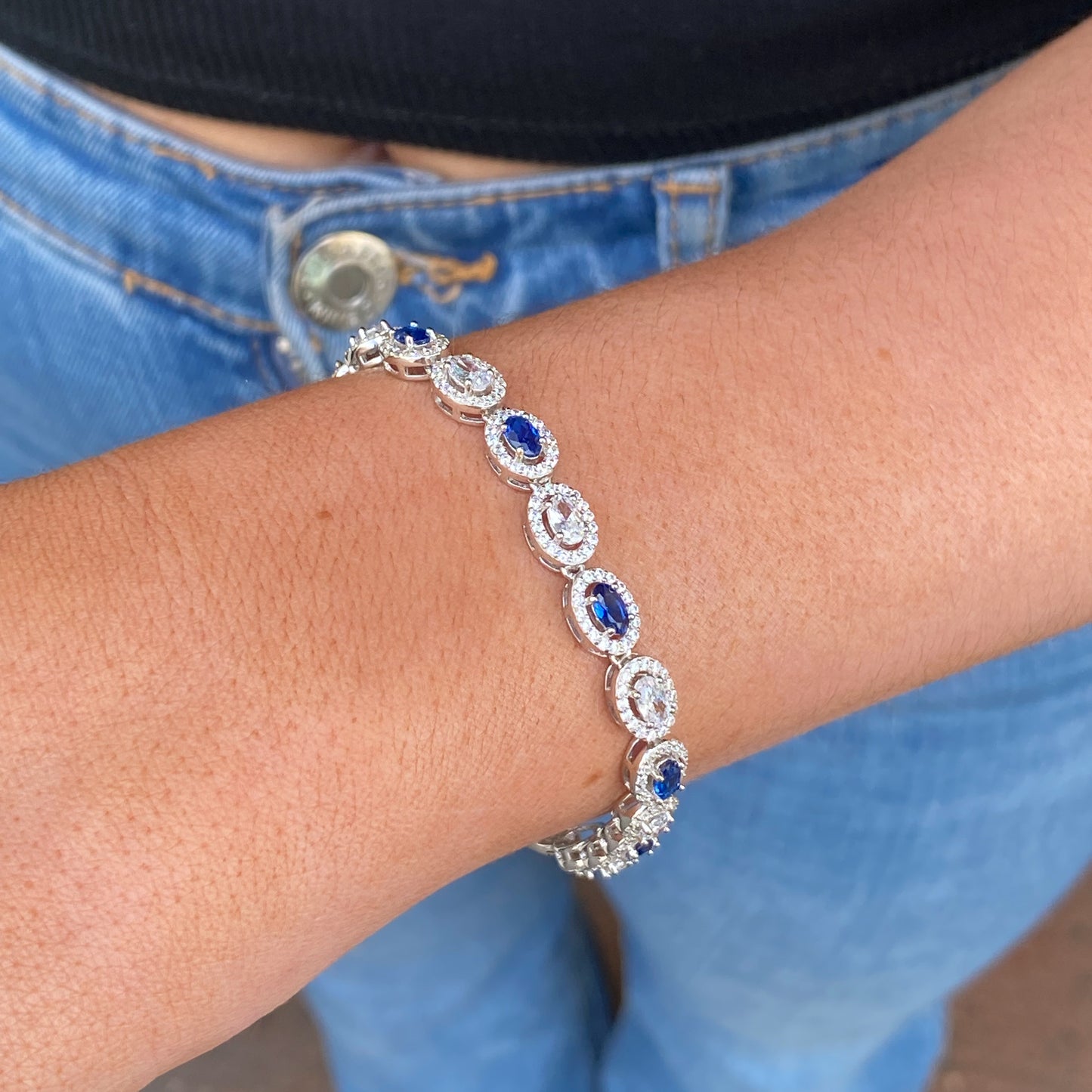 Silver Oval Halos CZ Line Bracelet | Sapphire Blue