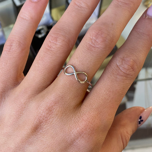 Silver Simple Infinity Ring - John Ross Jewellers