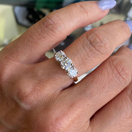 18ct Gold Trilogy Engagement Ring | Certificated Lab 2.11ct