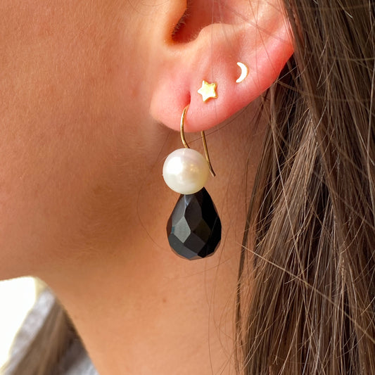 Pearl & Onyx Drop Earrings | 36mm - John Ross Jewellers