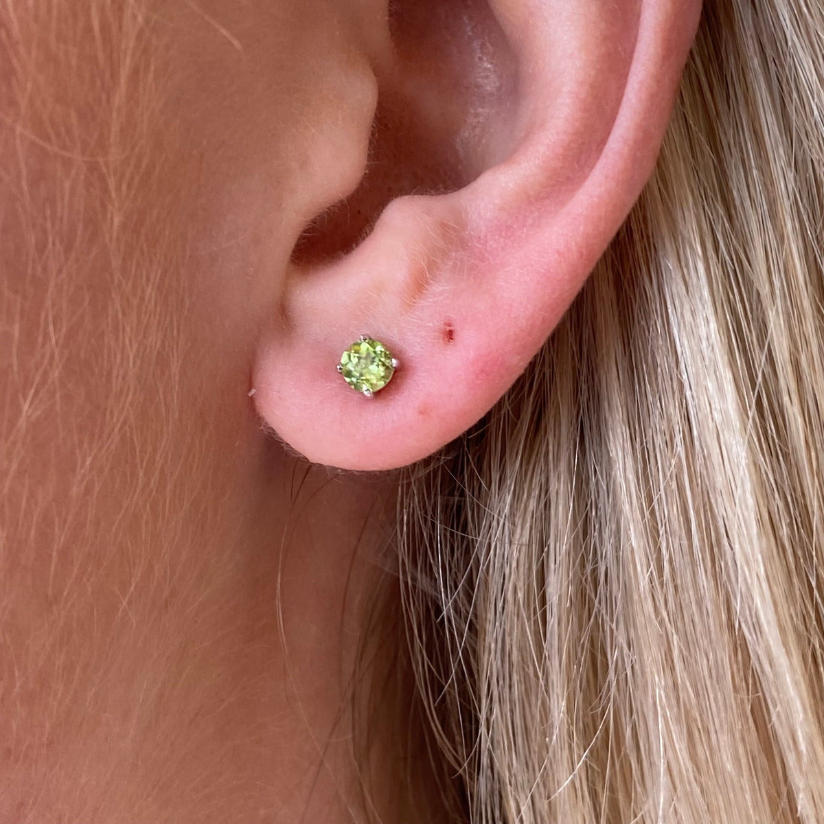 Silver Peridot Solitaire Earring & Necklace Set