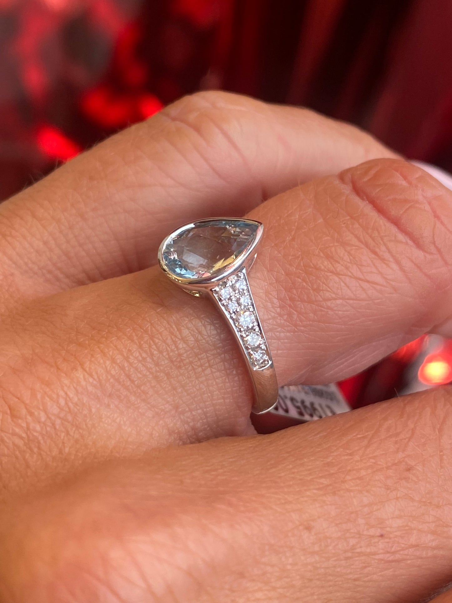 18ct White Gold Aquamarine & Diamond Ring | Limited Edition