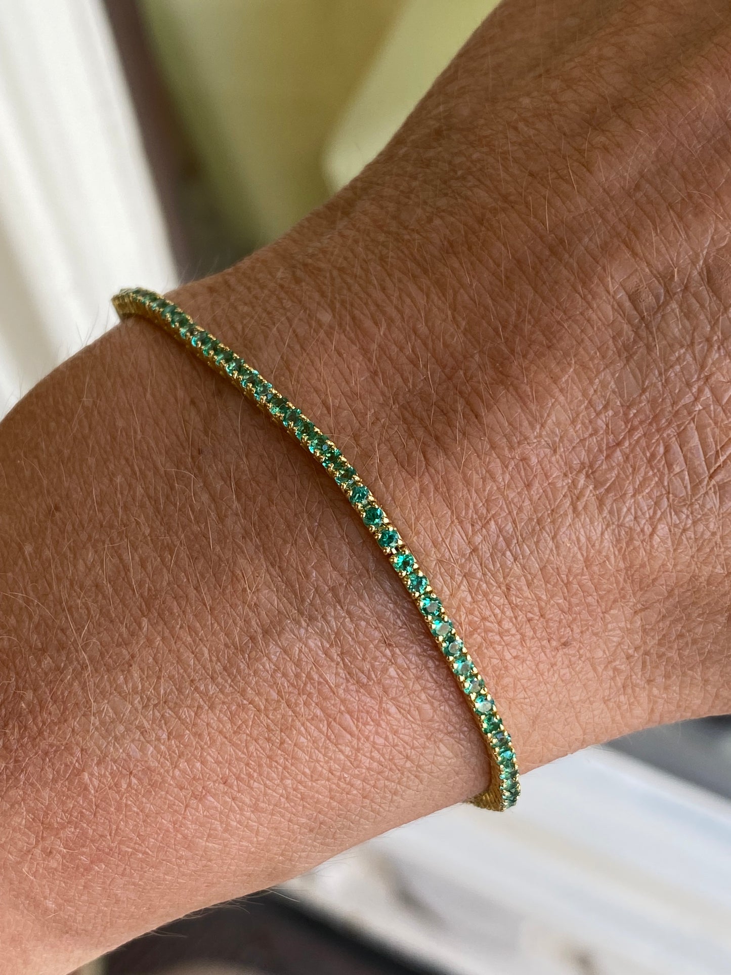 18ct Gold Emerald Line Bracelet | 1.95ct