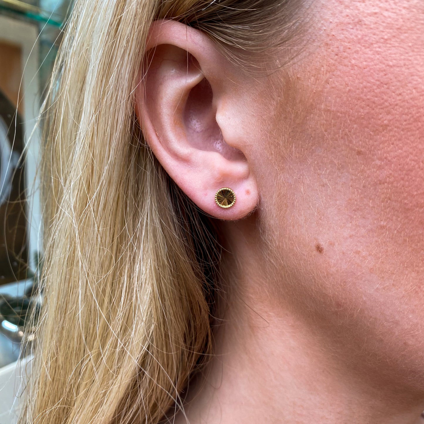 9ct Gold Diamond Cut Beaded Edge Round Stud Earrings | 6.3mm - John Ross Jewellers