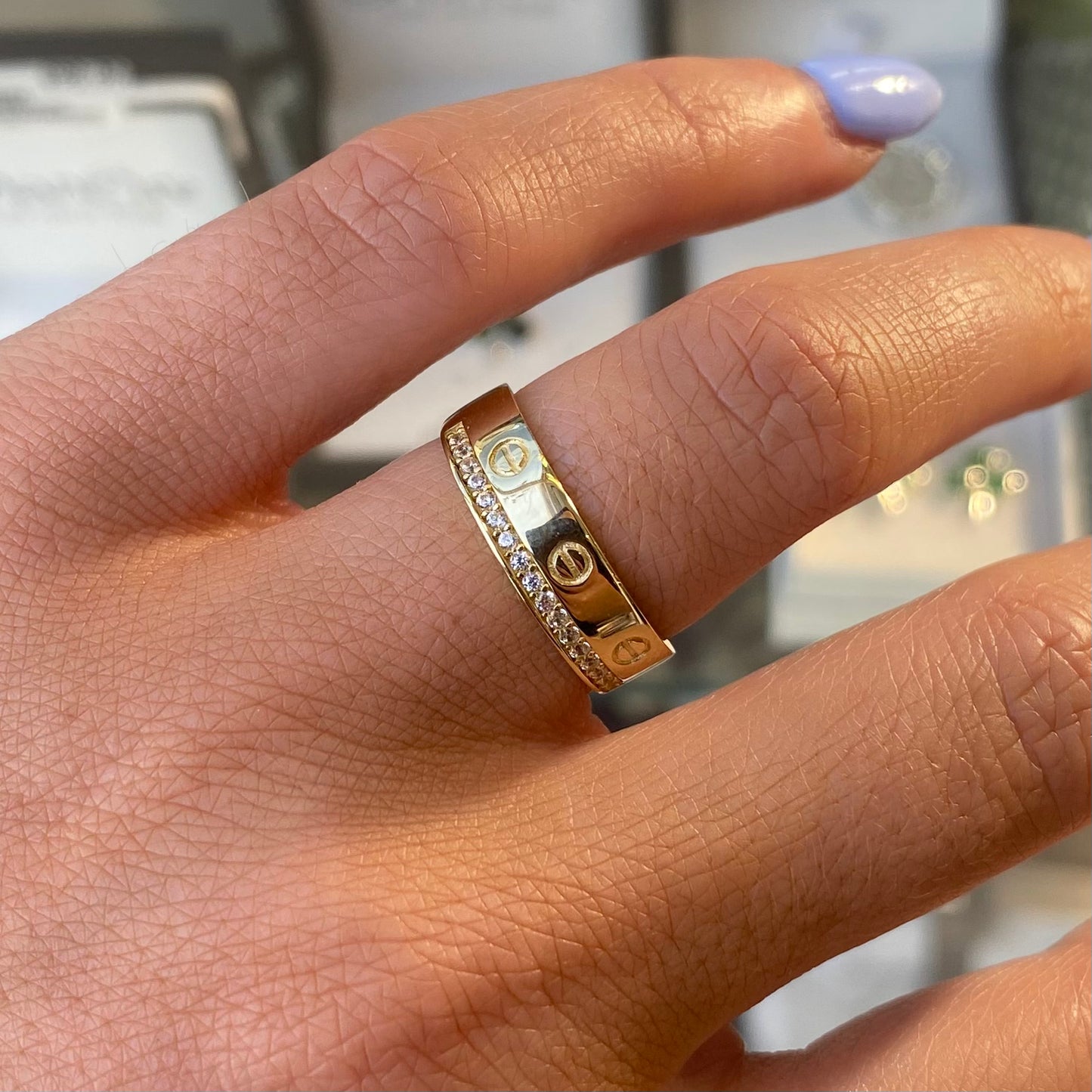 9ct Gold CZ Screw Detail Ring - John Ross Jewellers