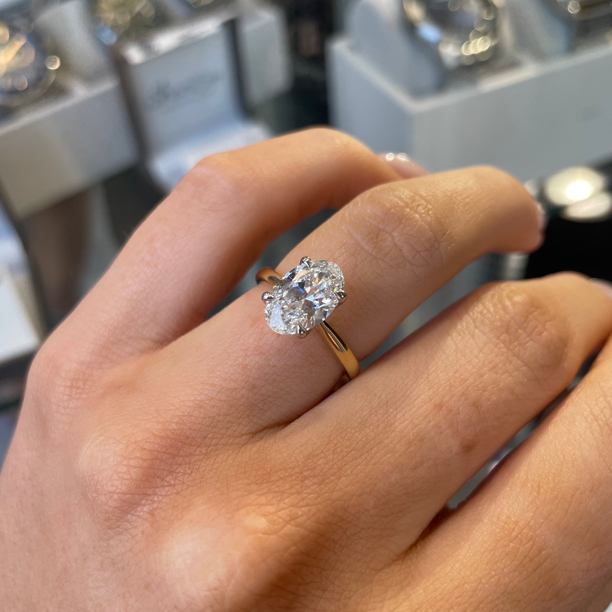 18ct Gold Oval Solitaire Engagement Ring | 2.09ct Certificated - John Ross Jewellers