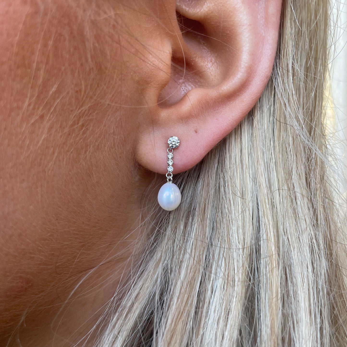 9ct White Gold Pearl & CZ Bar Drop Earrings | 20mm - John Ross Jewellers