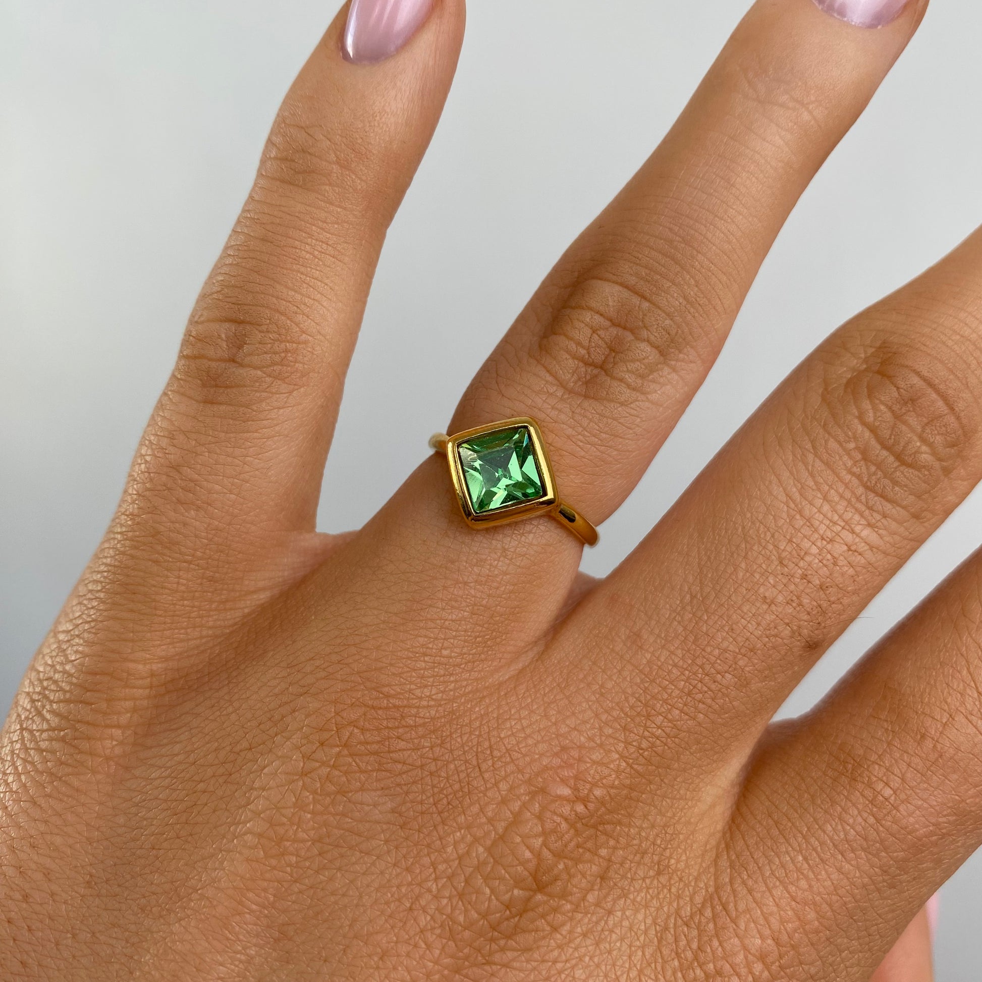 Sunshine Mint Crystal Ring - John Ross Jewellers