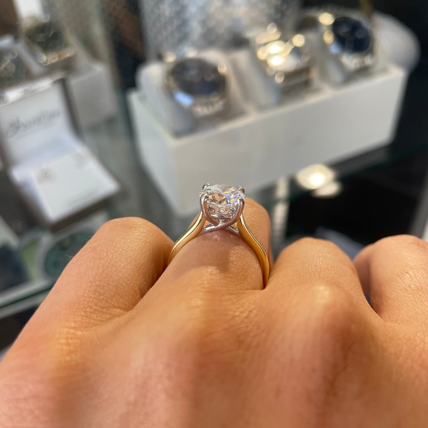 18ct Gold Solitaire Engagement Ring | 2.50ct Certificated Lab - John Ross Jewellers