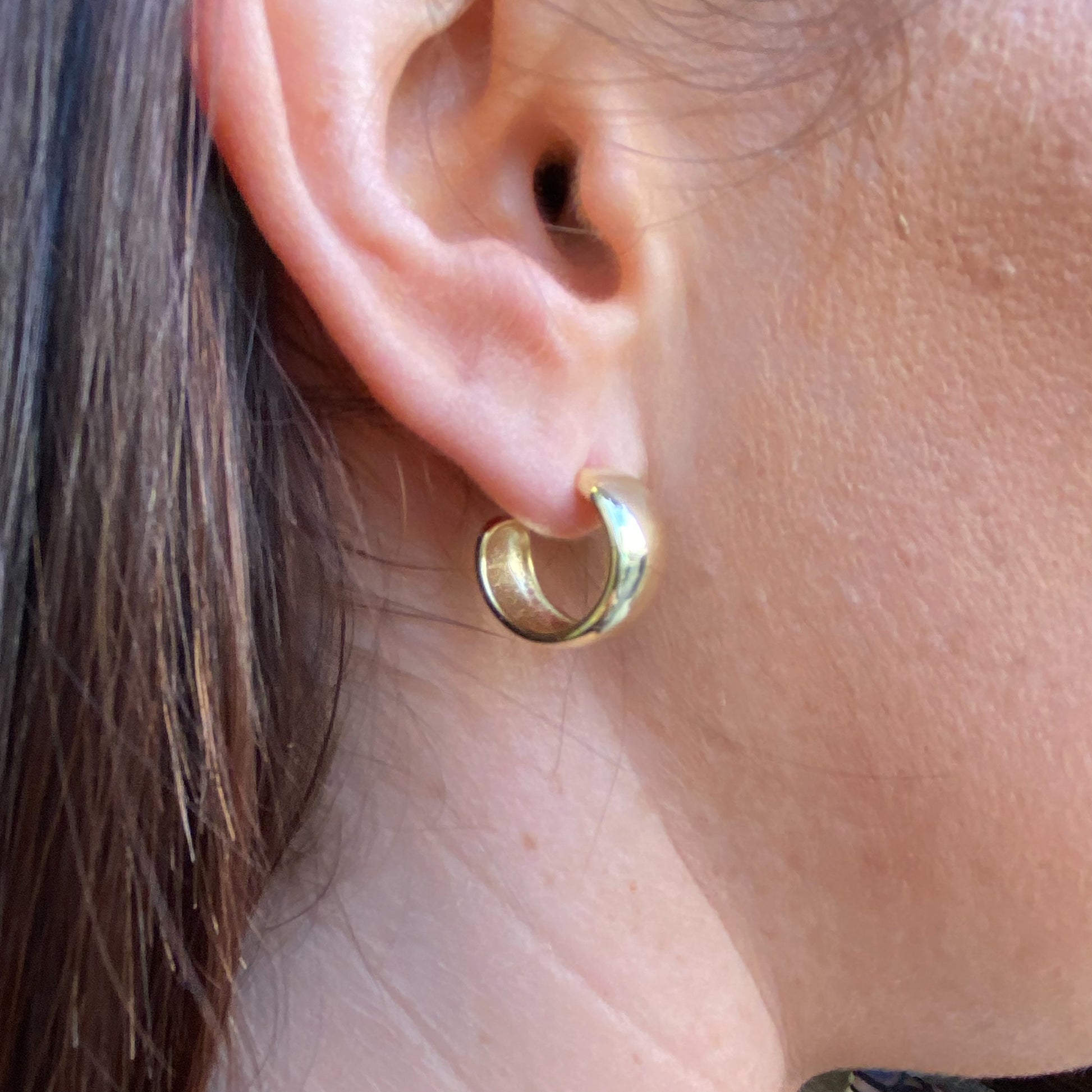 Sunshine Chunky Stud Hoop Earrings | 8mm - John Ross Jewellers