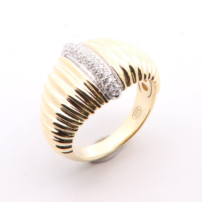 Sunshine CZ Ribbed Ring - John Ross Jewellers