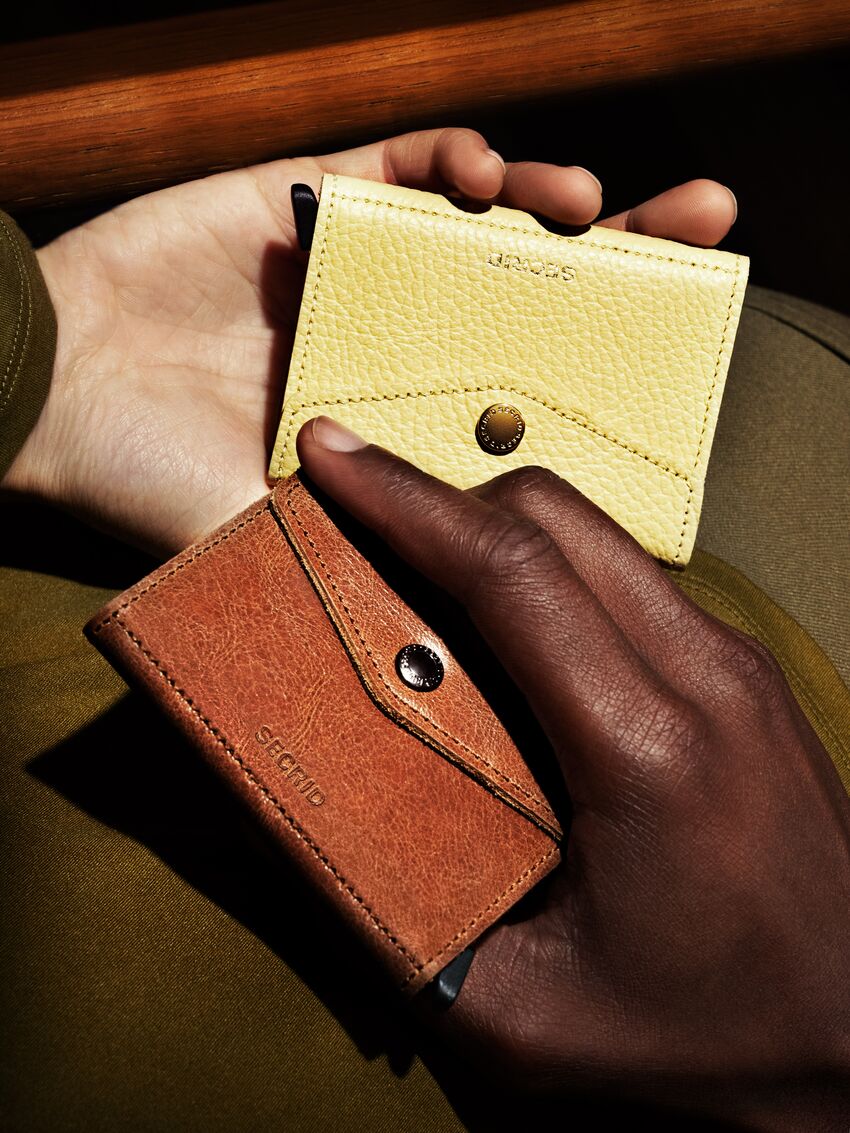 SECRID Envelope Vintage Wallet Cognac