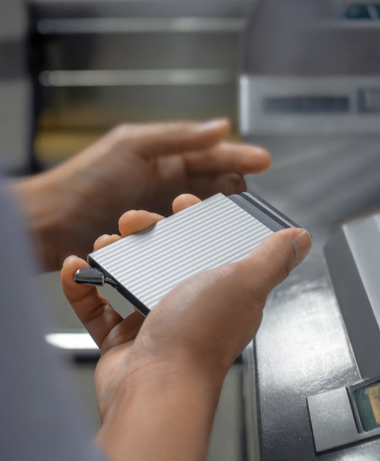 SECRID Premium Cardprotector Fluted Silver - John Ross Jewellers