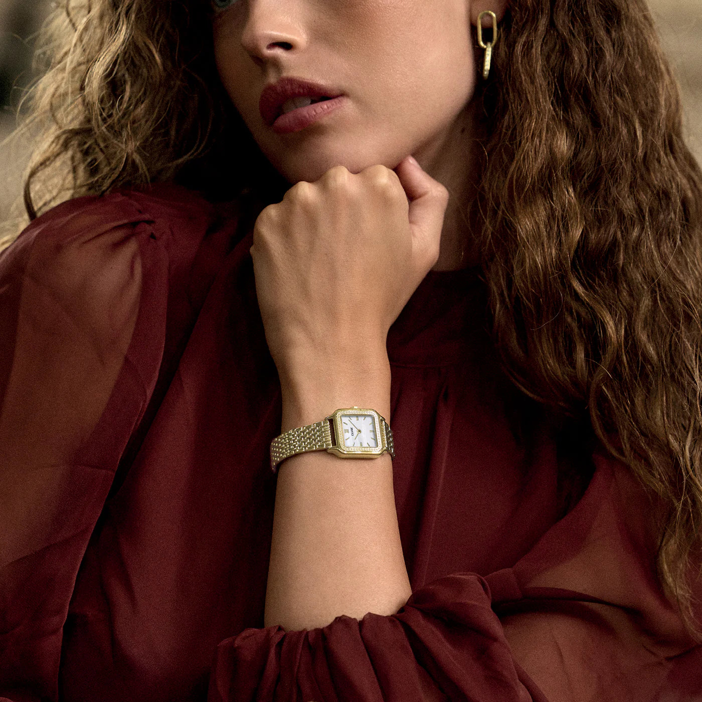 CLUSE Gracieuse Petite Gold with Pearl Bezel - John Ross Jewellers