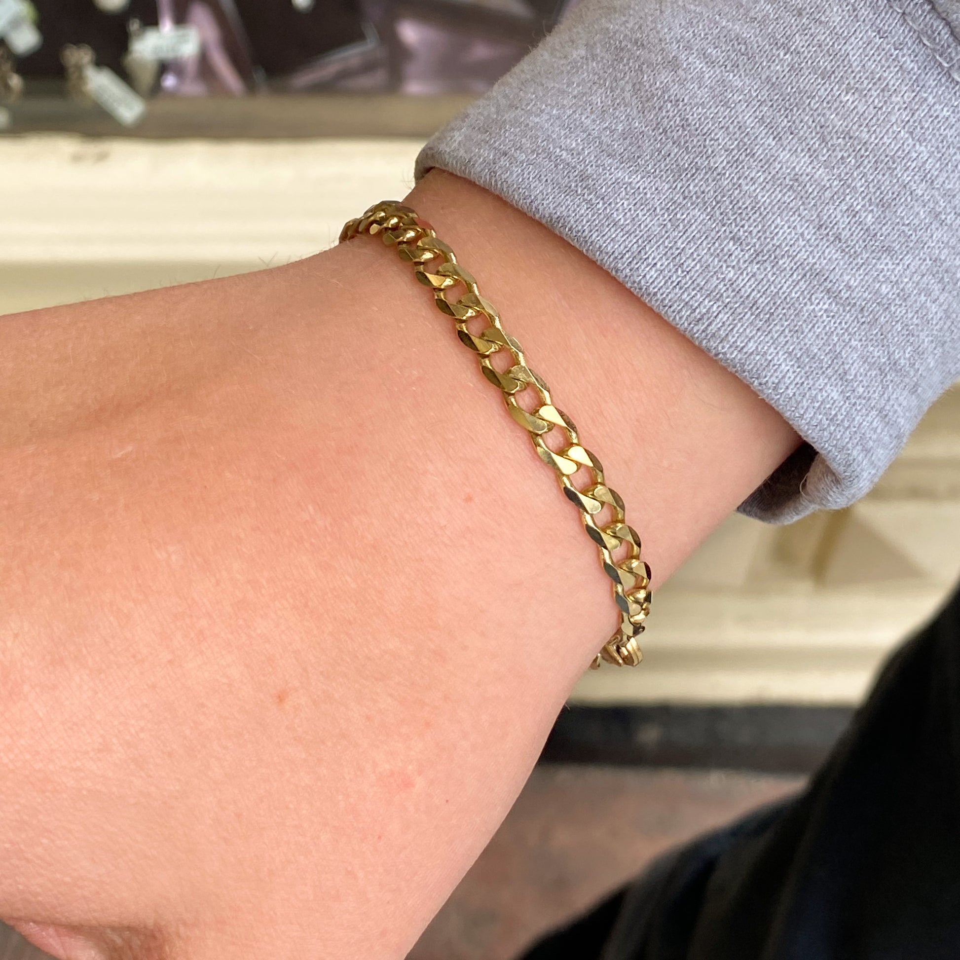 9ct Gold Curb Bracelet - Heavy Look - 8.5” - John Ross Jewellers