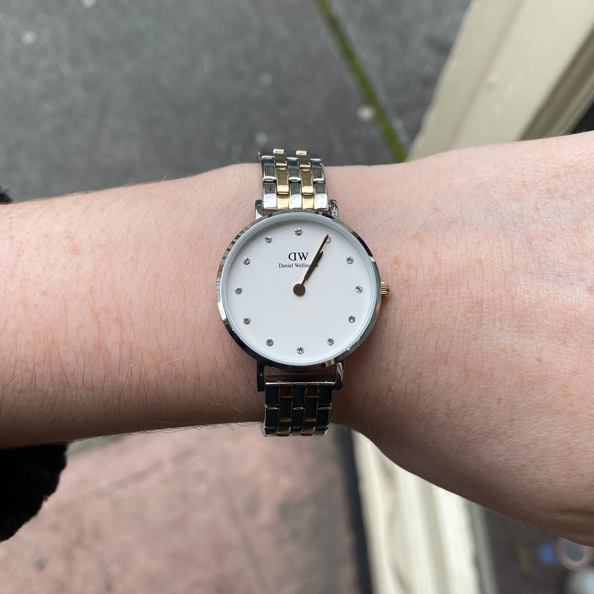 Daniel Wellington Petite Lumine 5-Link Two-Tone 28mm John Ross