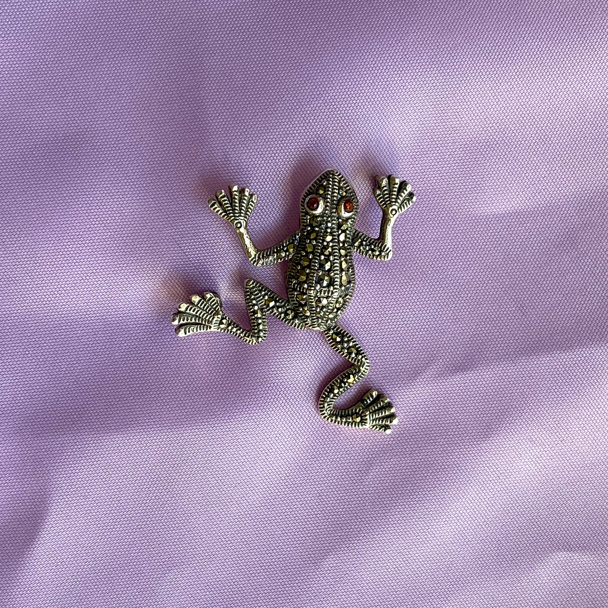 Silver Marcasite Frog Brooch - John Ross Jewellers