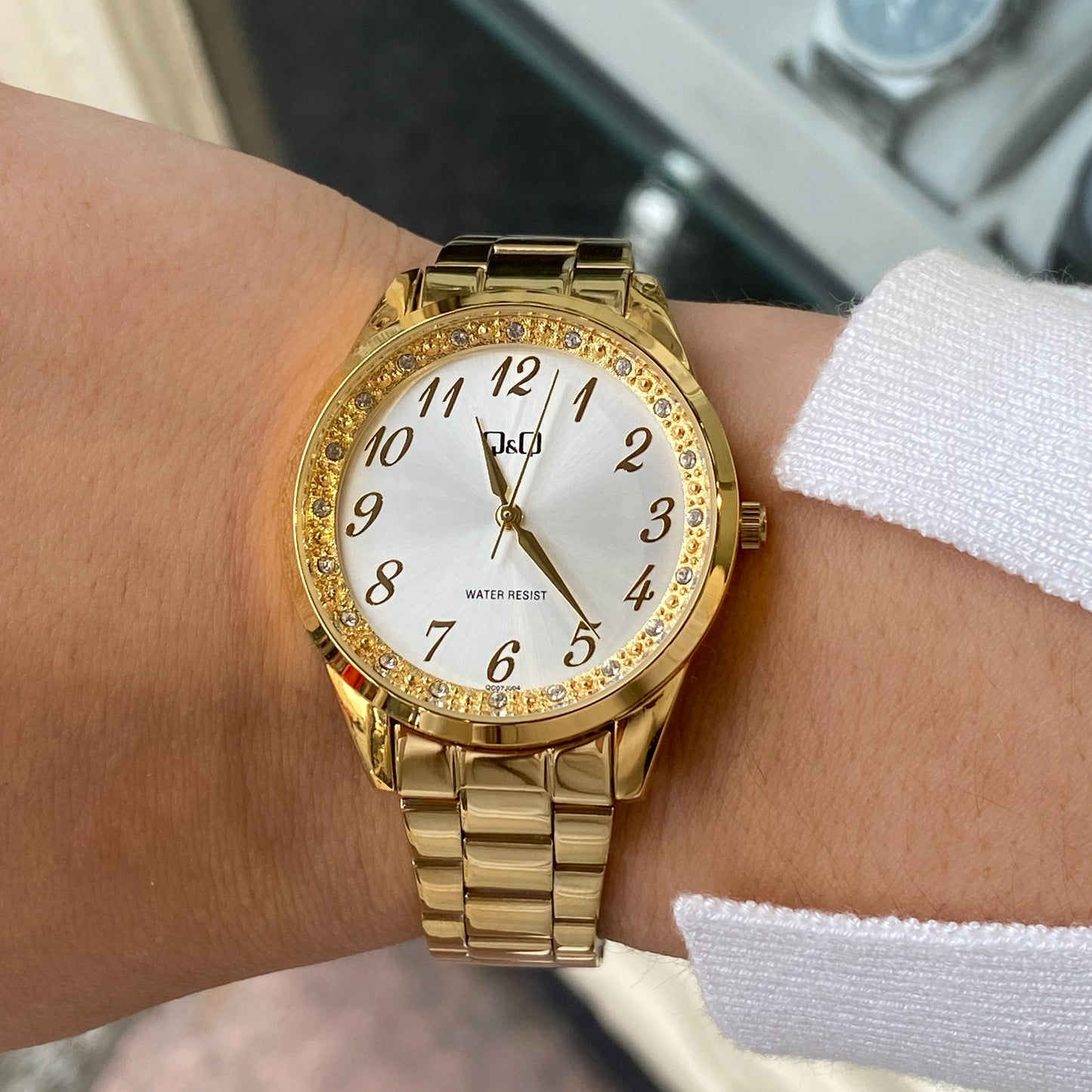 Q&Q Ladies Gold Three-Link Watch - John Ross Jewellers