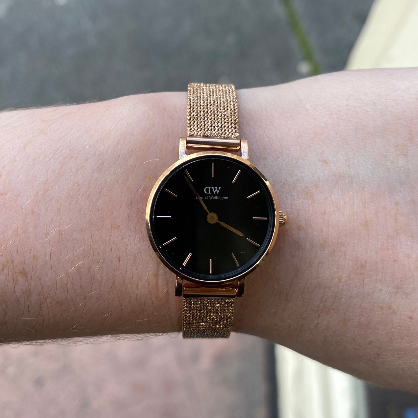 Daniel Wellington Petite Melrose Black 28mm John Ross Jewellers