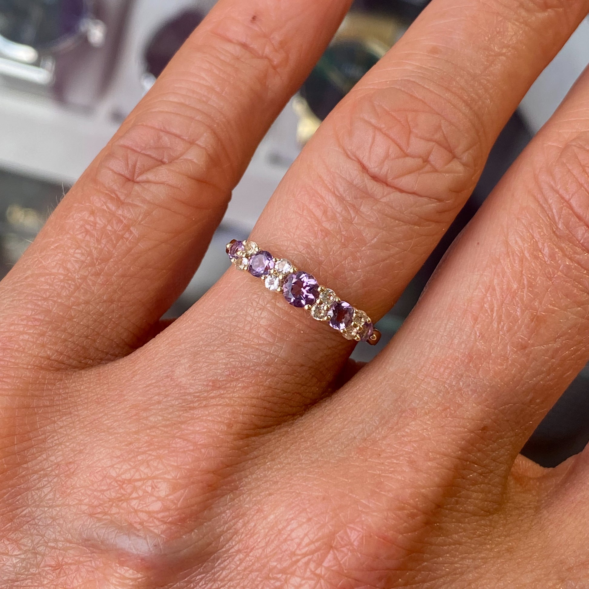 9ct Gold Graduated Eternity Ring Amethyst White Topaz